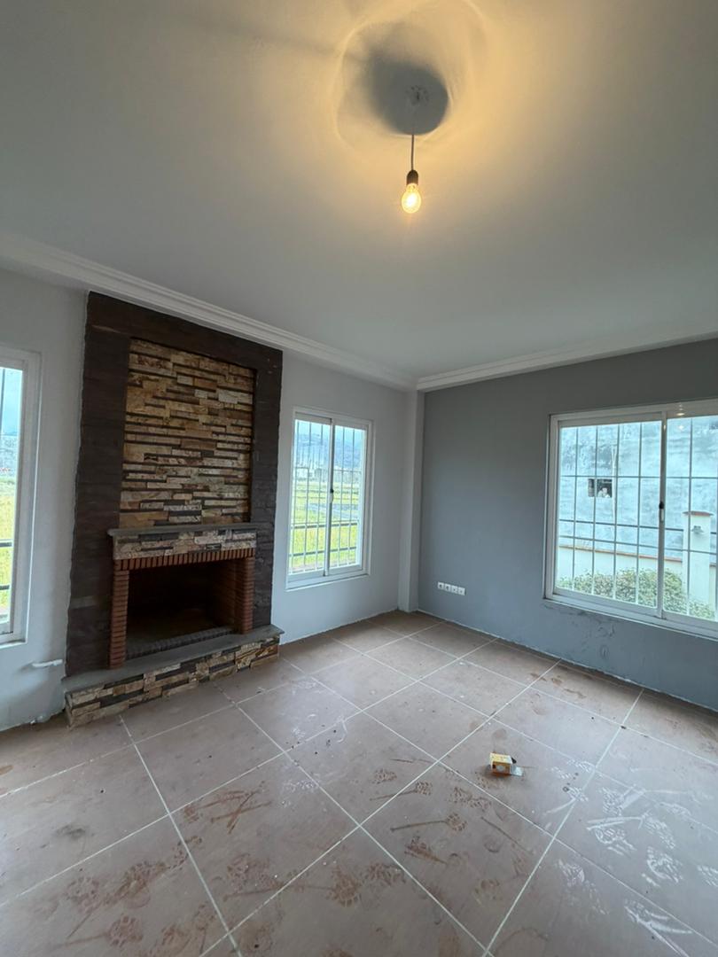 WhatsApp Image 2025-12-16 at 15.15.05