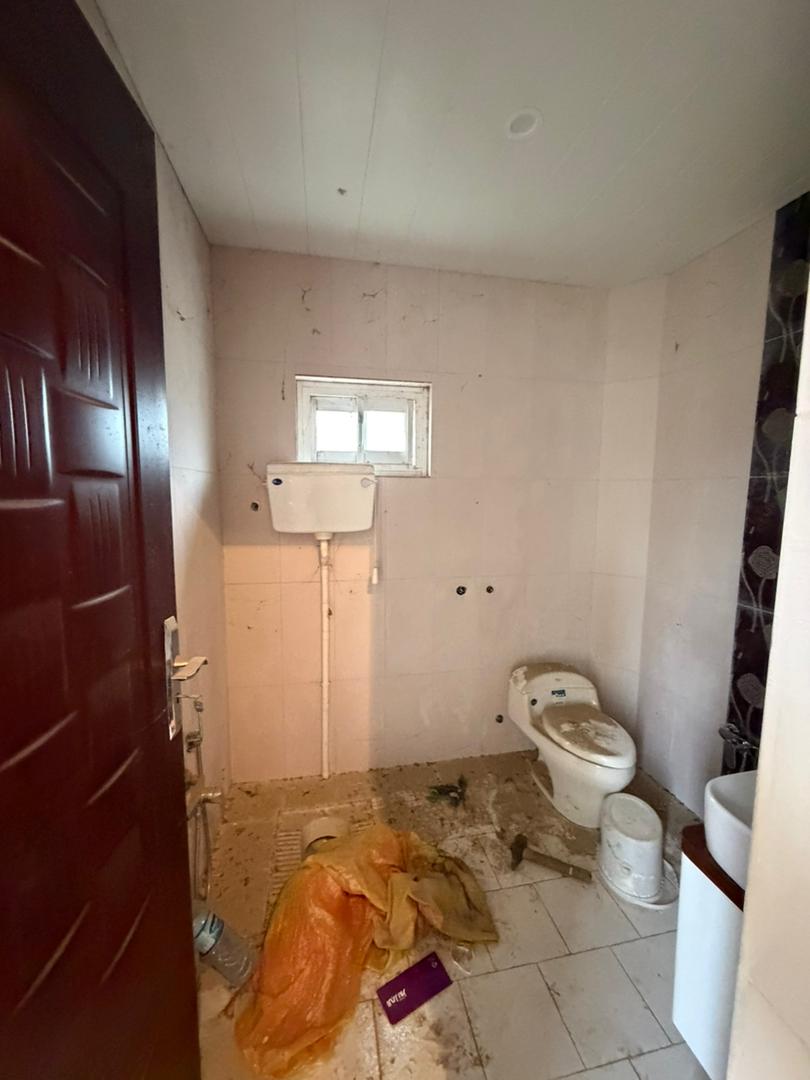 WhatsApp Image 2025-12-16 at 15.15.11